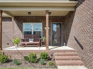 318 Sunny Side Dr, Chapel Hill, TN 37034