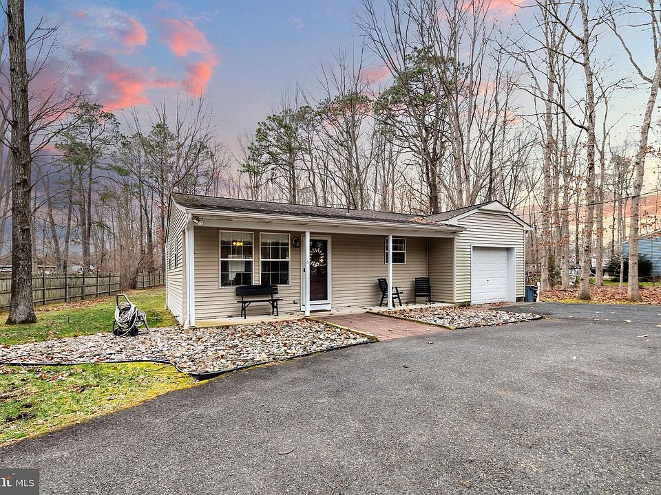 1st image of 2206 Evergreen Dr