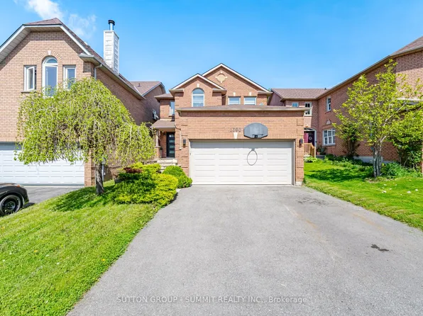 1390 Astrella Cres, Mississauga, ON L5M 4Z8