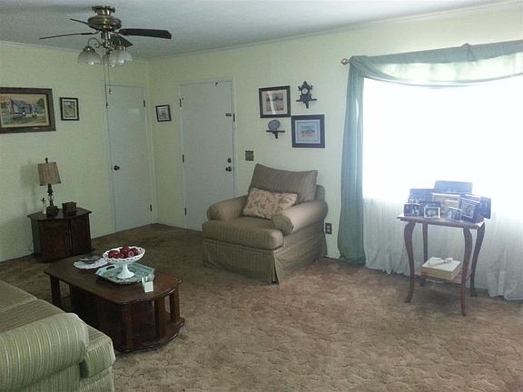 3rd image of 349 Graceland Dr