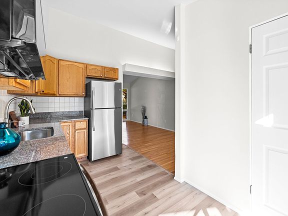 5th image of 500 Waterford Dr