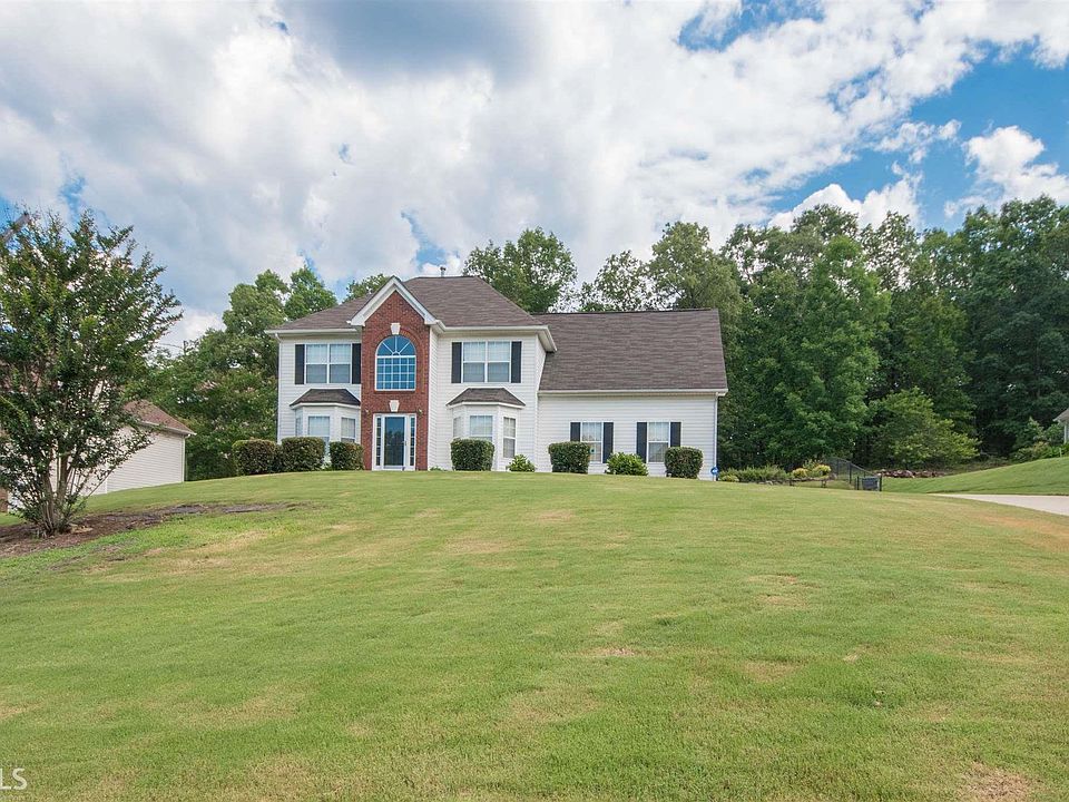 1st image of 435 Barrington Grange Dr