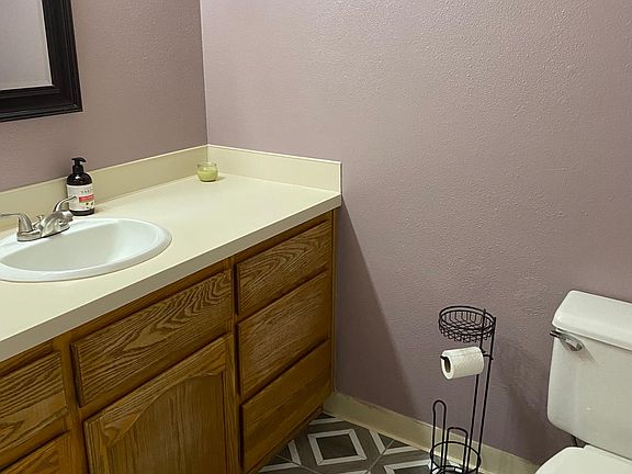 Main/ Hallway Bathroom