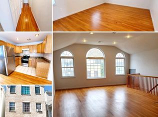109 Myrtle Ave #2R, Jersey City, NJ 07305