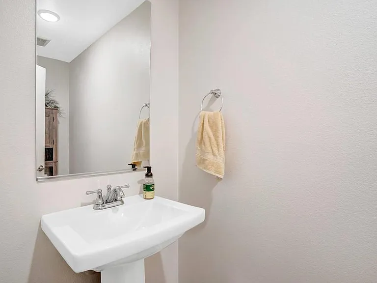 5406 Beach Bluff Ln #212 — Photo 5