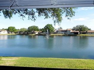 3827 Sailmaker Ln #5, Holiday, FL 34691