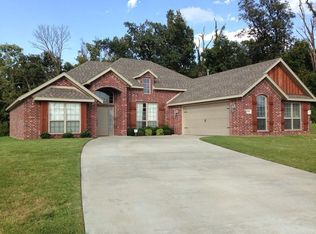 1904 Price Ave, Lowell, AR 72745