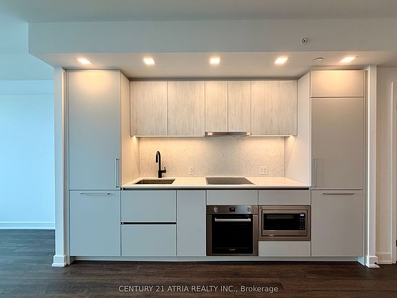 2nd image of 609 Sherbourne St #3601