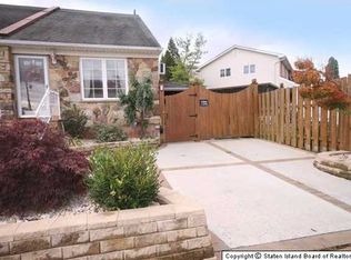 2 Alexander Ave, Staten Island, NY 10312