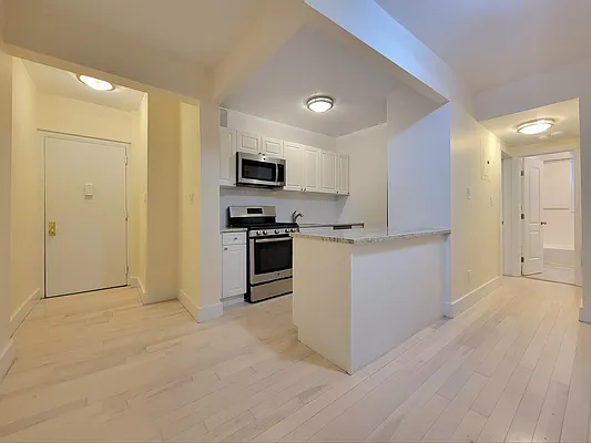 Rented by AZ REALTY NYC LLC | media 1