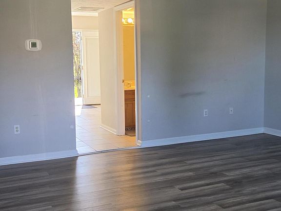 2nd image of 125 Woods Trl Unit 1