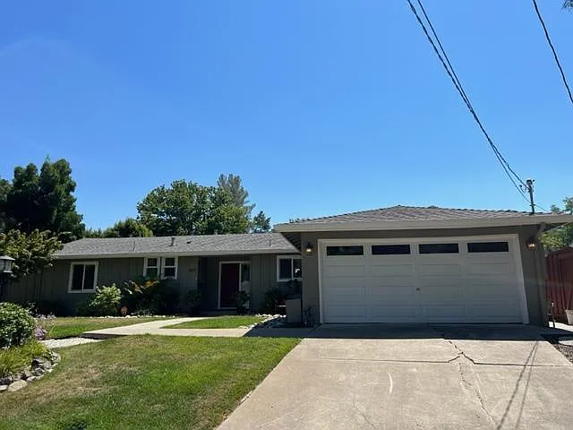 553 Bonita Ave — Photo 61