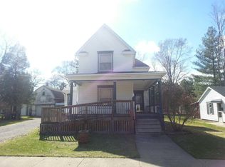 508 S Chapman St, Chesaning, MI 48616