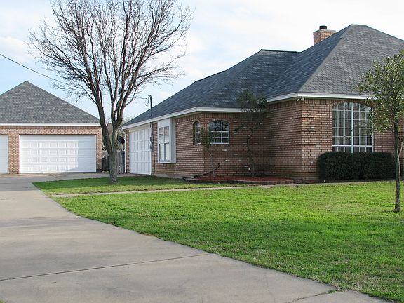 3rd image of 236 Cross Creek Ct