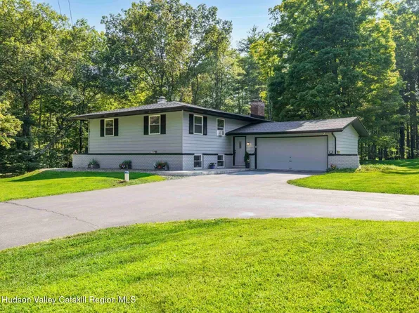 78 Van De Bogart Road, Woodstock, NY 12498