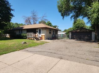 5900 Washburn Ave N, Brooklyn Center, MN 55430