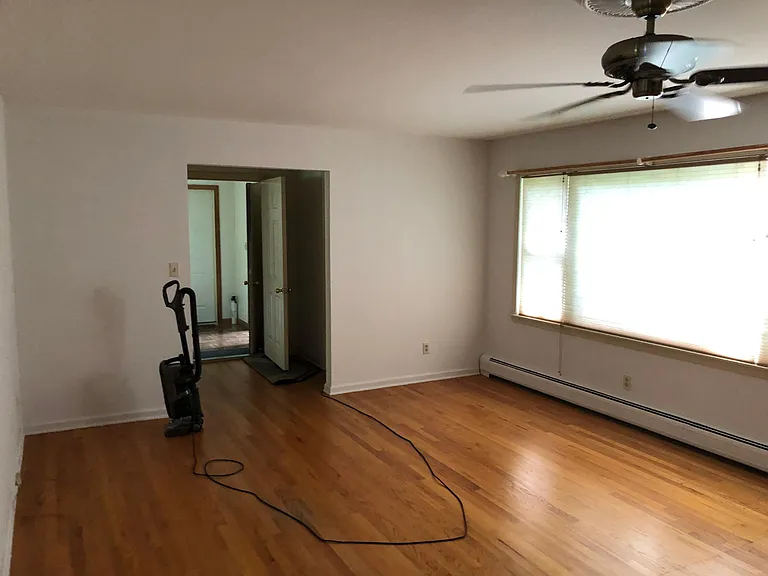 58 Rowley Rd — Photo 30