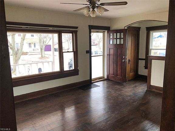4th image of 536 Fairmount Ave