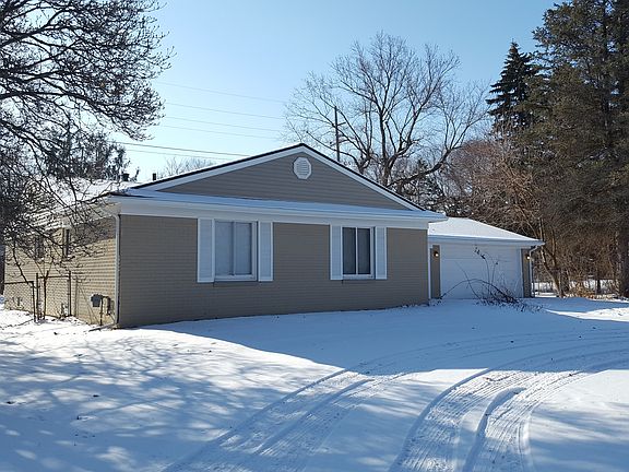2nd image of 3472 South Blvd