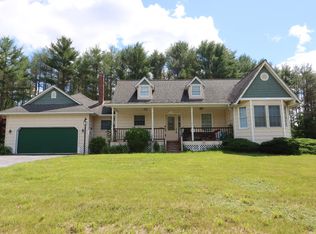 33 Waters Edge Dr, Lewiston, ME 04240