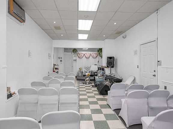 3rd image of 694 Merrimack St