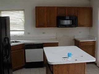1st image of 601 Hillcrest Dr