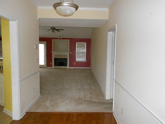 2nd image of 512 Wickham Dr