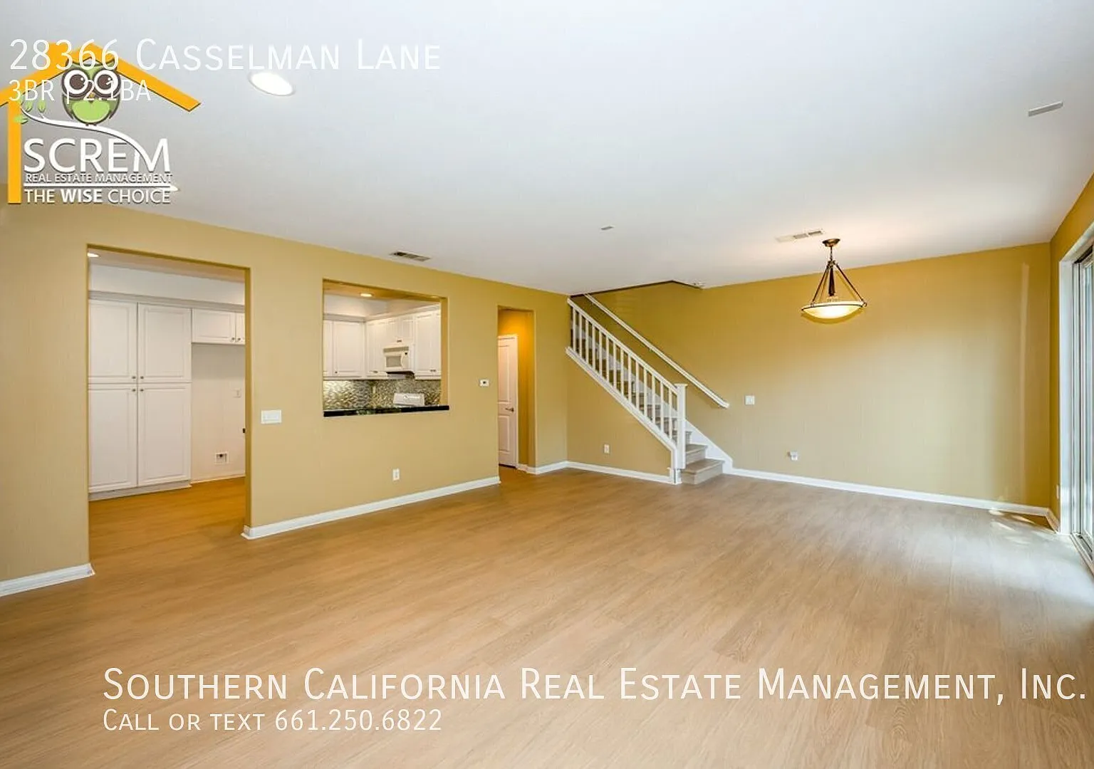 Three Bedroom Townhouse with Entertainer's Patio — Photo 3