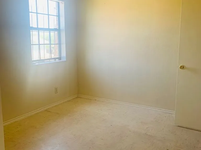 3103 E Price St — Photo 9