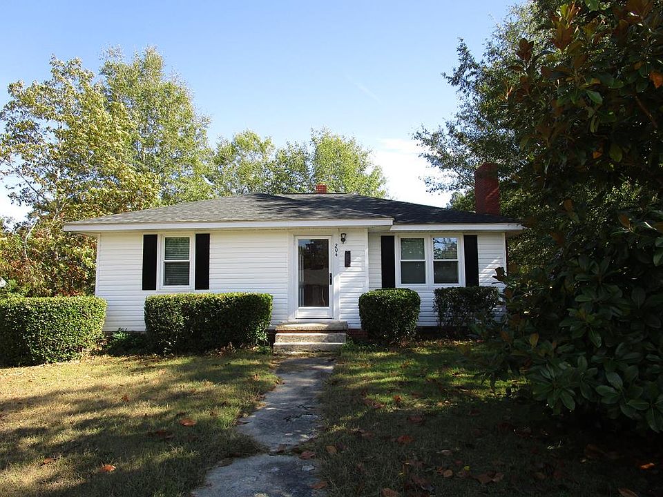 1st image of 204 Pineview St