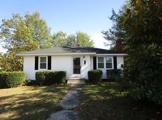 204 Pineview St, Abbeville, SC 29620