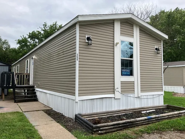 754 SE Ridgeview Dr #400, Topeka, KS 66609