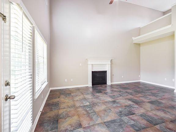5th image of 5606 Southbend Ln