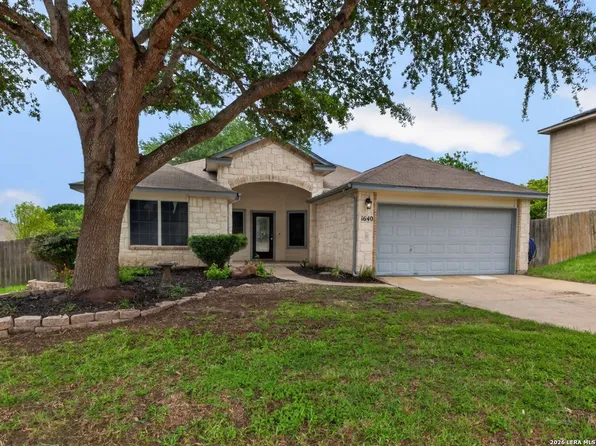 1640 Sunstone Cir, New Braunfels, TX 78130