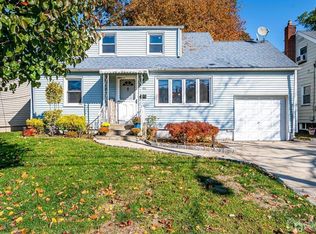 1311 Vauxhall Rd, Union, NJ 07083