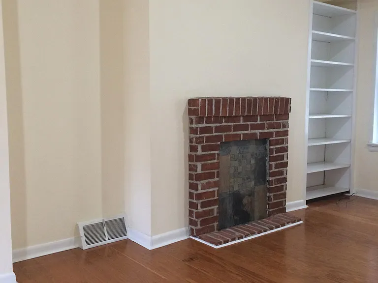 212 N Clarion St — Photo 17