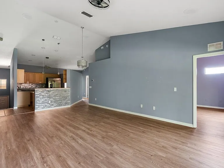 5336 Edgewater Way — Photo 12