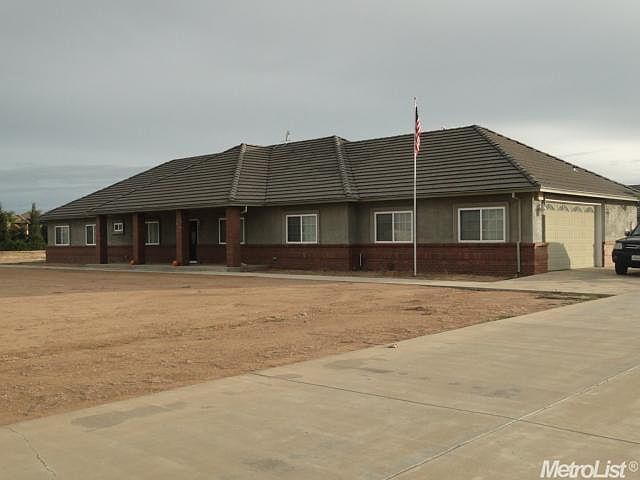 1st image of 23488 Hacienda Dr