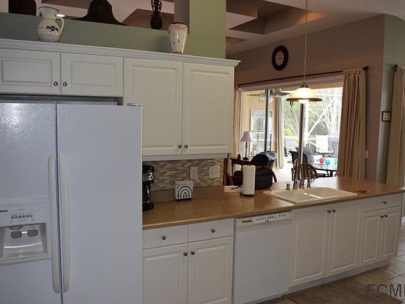 3rd image of 66 Breeze Hill Ln #1