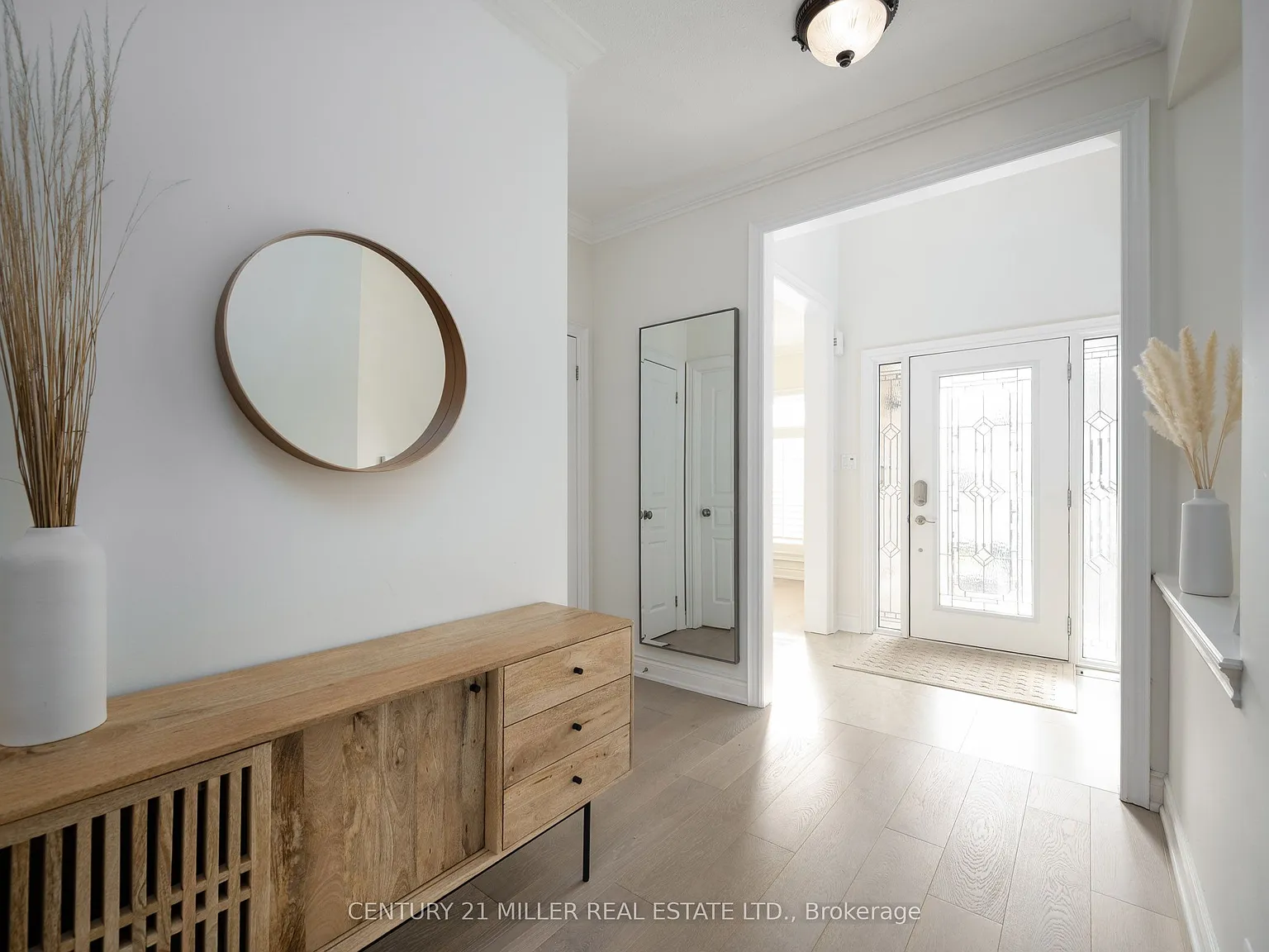 4 bed, $4,950 — Photo 4