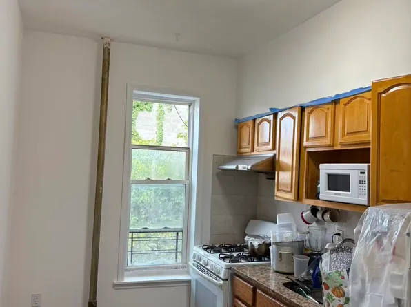 469 49th Street image 4 of 10