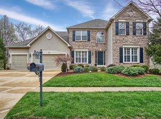 1519 Dietrich Glen Dr, Ballwin, MO 63021