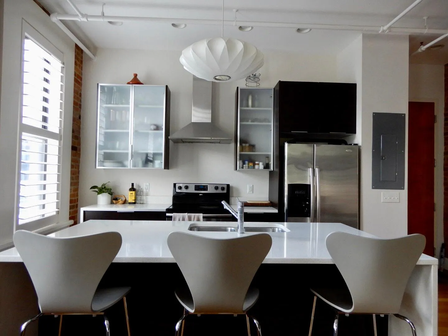 2 bed, 1150 sqft, $2,300 — Photo 4