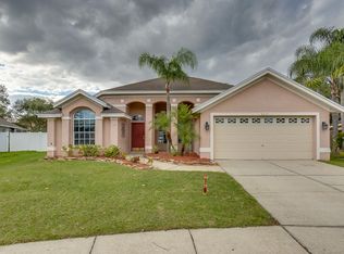 6215 Weatherwood Cir, Wesley Chapel, FL 33545