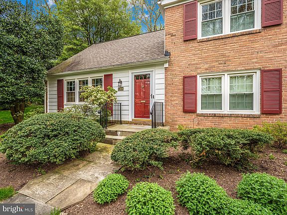 2nd image of 11906 Devilwood Dr