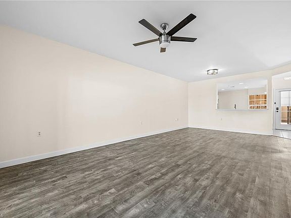 5th image of 3009 Driftwood WAY #2805