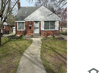 11485 Balfour Rd, Grosse Pointe, MI 48224