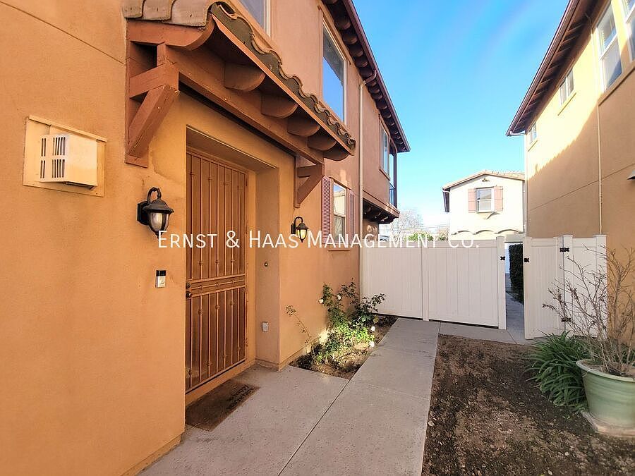 1st image of 1458 W 166th St