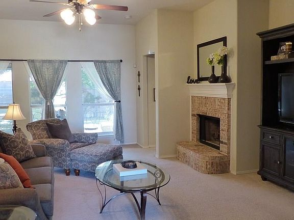 5th image of 102 Jennings Dr