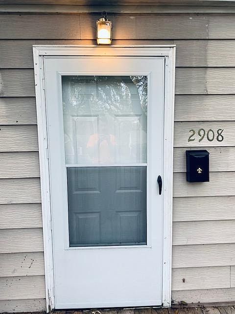 1st image of 2908 S Vermont Ave
